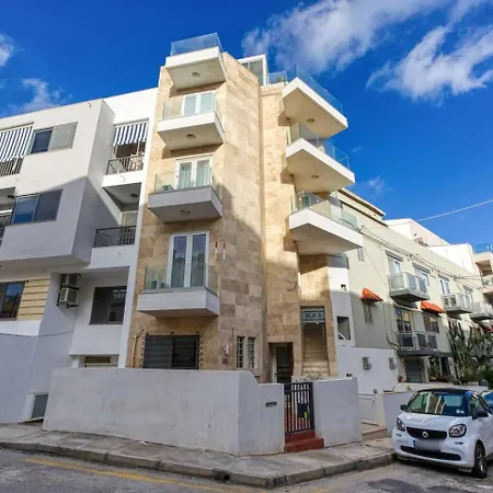 Stylish Walk To St. Julian's Is-Swieqi