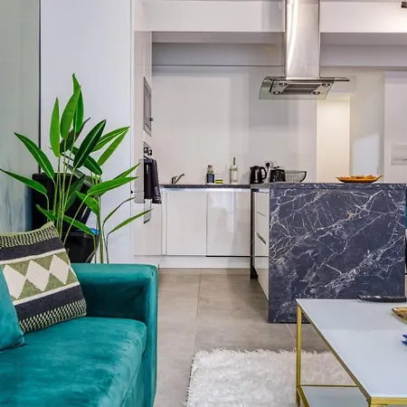 Apartament Stylish Walk To St. Julian's Is-Swieqi