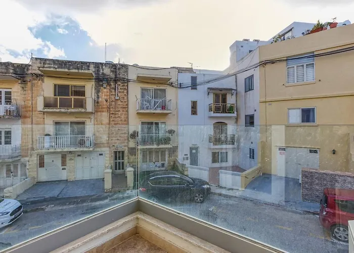 New&modern Swieqi Apartament